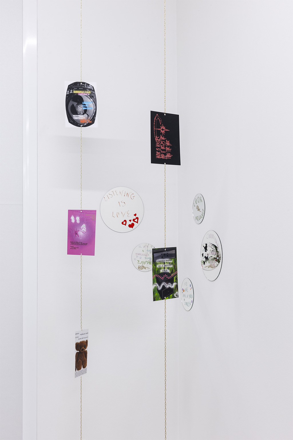2. Exhibition View Group Show « All my loved ones like to fight; view on Garance Bonard, Don’t look at yourself, 2023 » at CALM – Centre d’Art La Meute, Lausanne, 2023 / Photo: Théo Dufloo / Courtesy: the artists and CALM – Centre d’Art La Meute
