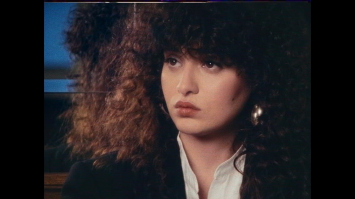 Elisabeth Subrin, Manal Issa dans Maria Schneider, 1983 (2022), vidéo still, courtoisie de l'artiste et Manifest Pictures, Paris.