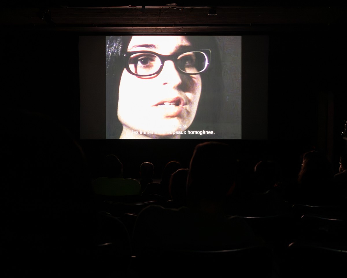 Elisabeth Subrin, Shulie (1997), Cinéma Spoutnik, Genève. Photo : Théo Dufloo & Achille Masson.